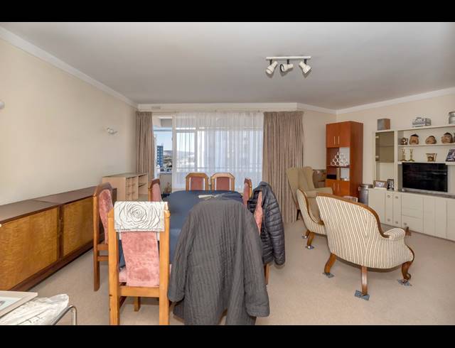 2 BEDROOM APARTMENT TO LET IN THREE ANCHOR BAY